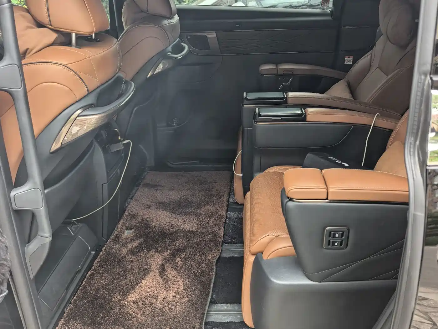 Toyota Vellfire 2025 2024 Crown Hybrid 2.5L Premium Edition
