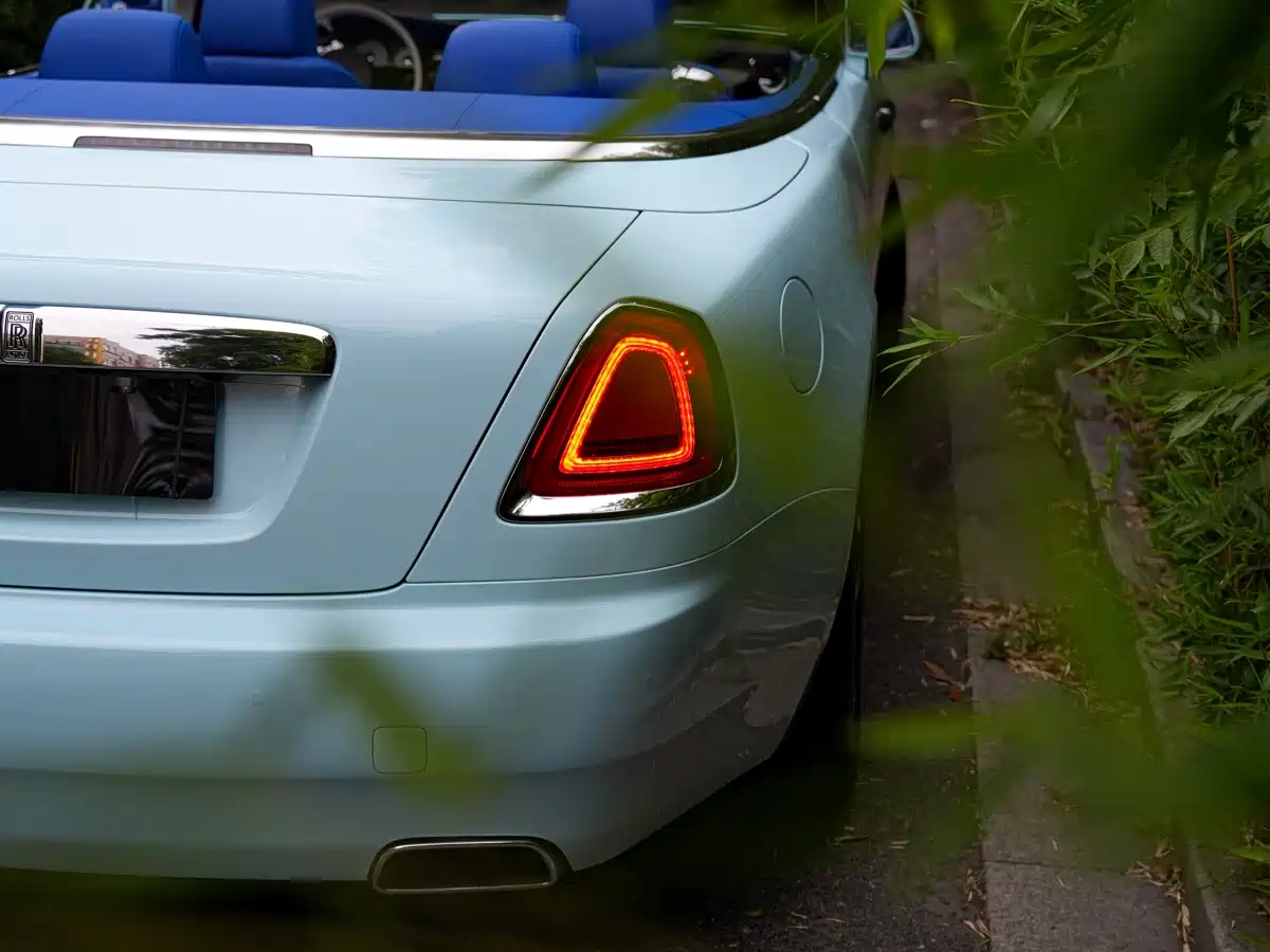 Rolls-Royce Dawn 2020