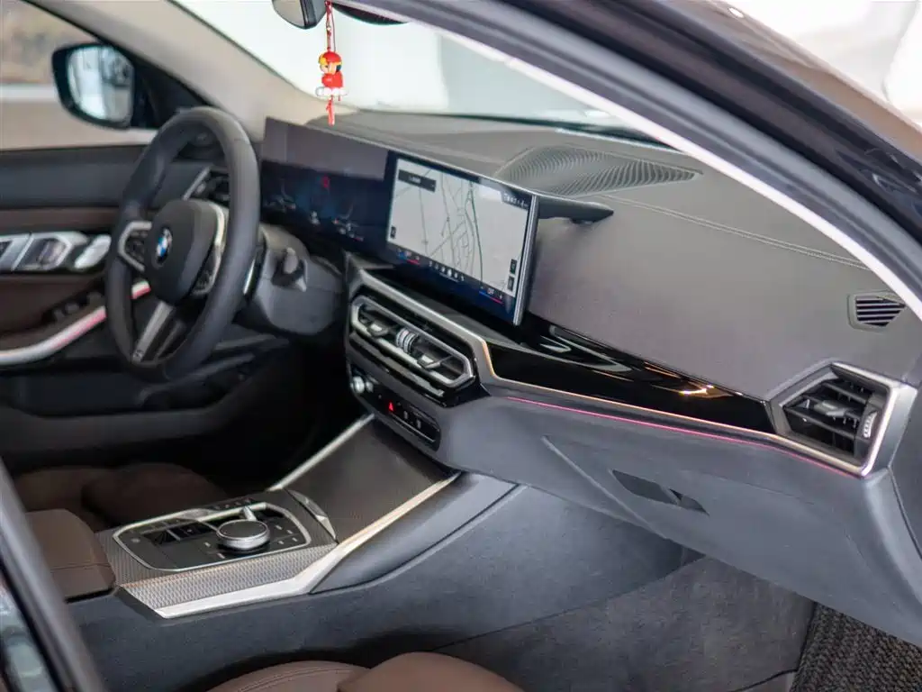 BMW 3 Series 2024 325Li M Sport Shadowline Package фото 21