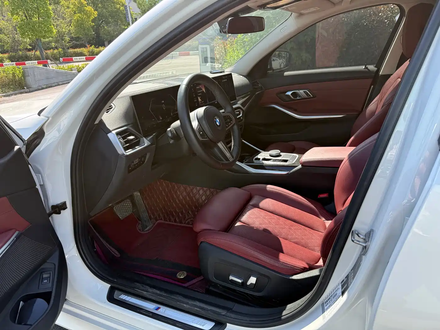 BMW 3 Series 2023 325Li M Sport Package фото 5
