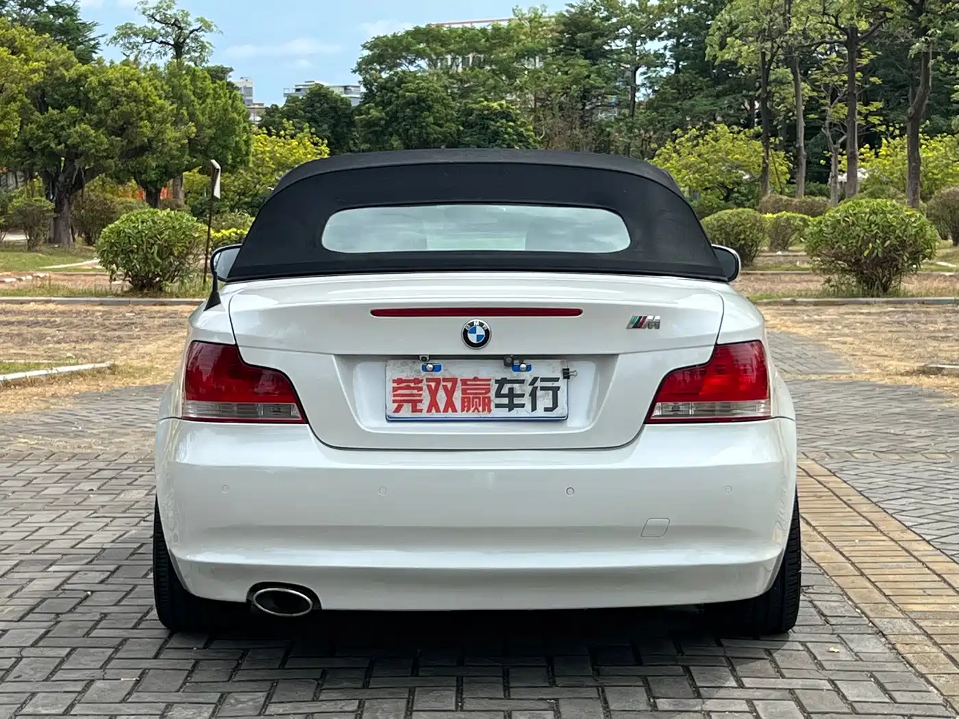 BMW 1 Series (Import) 2011 120i Convertible фото 6