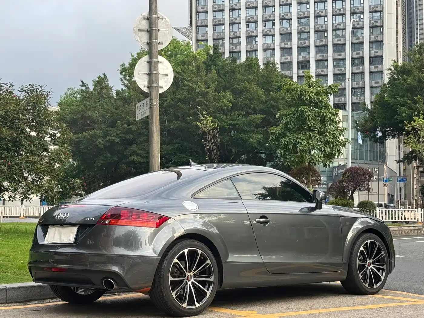 Audi TT 2011 TT Coupe 2.0TFSI фото 14