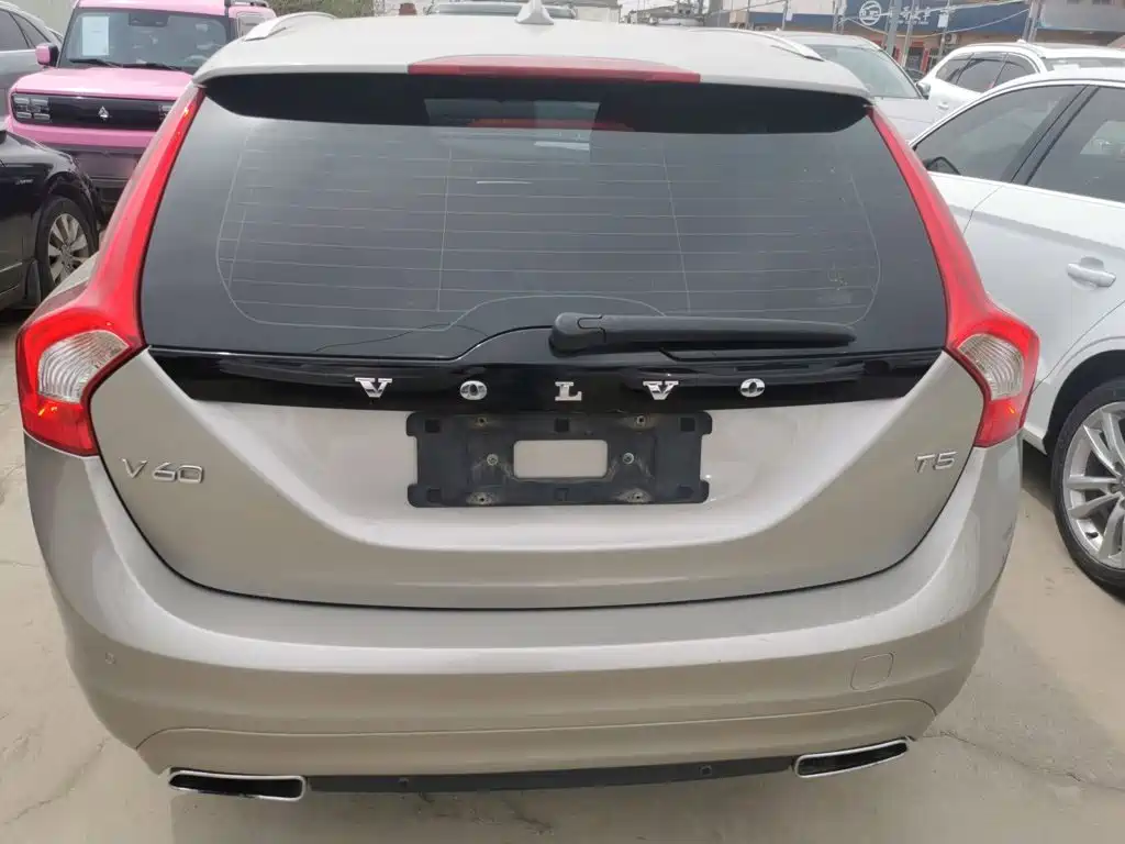 Volvo V60 2015 2015 T5 Momentum