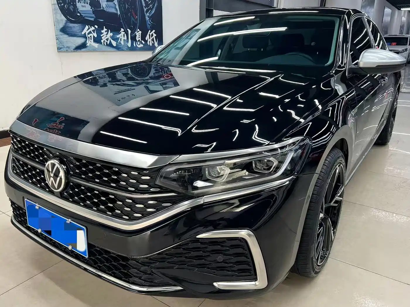 Volkswagen Passat 2022 330TSI Starlight Luxury Edition