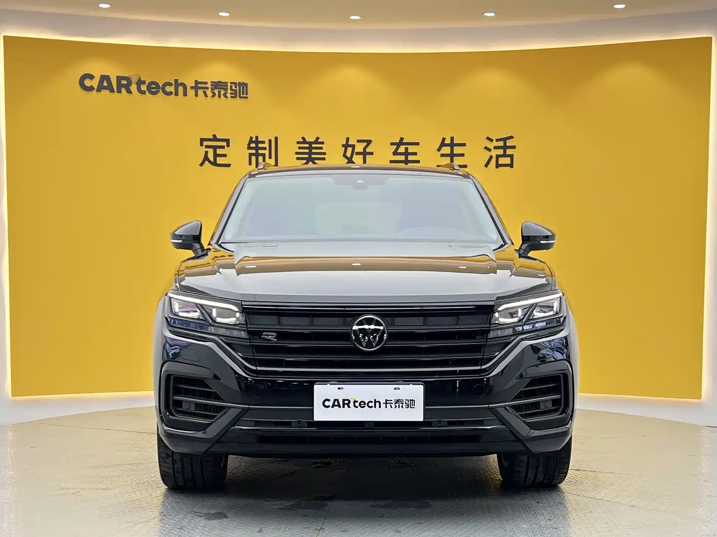 VOLKSWAGEN TOUAREG