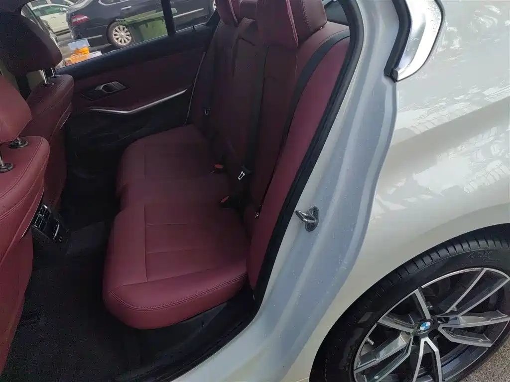 BMW 3 Series 2023 325Li M Sport Package фото 14