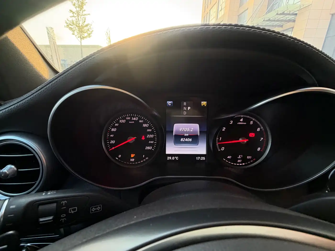 Фото 9 - Mercedes-Benz GLC