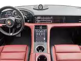 Фото 20 - Porsche Taycan