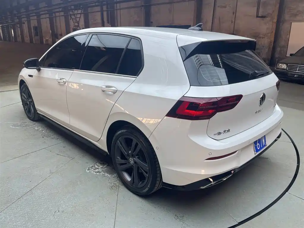 Volkswagen Golf 2021 280TSI DSG R-Line фото 7