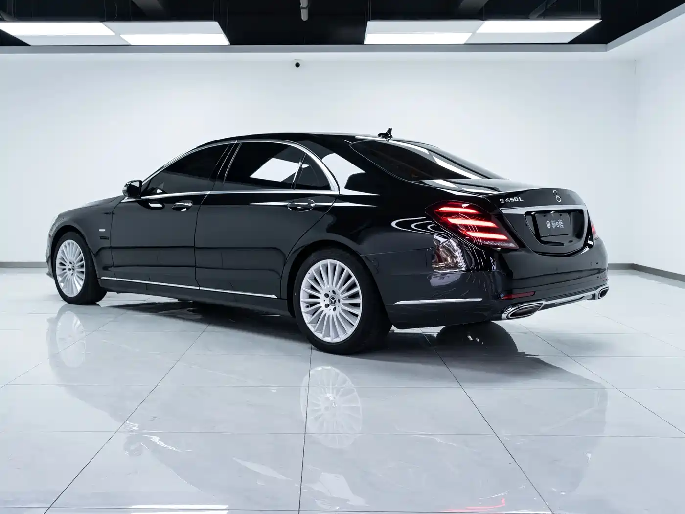 Mercedes-Benz S-Class 2020 S 350 L Business Edition Collector's Version фото 4
