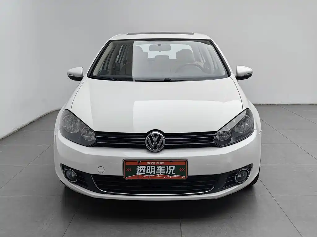 Фото 3 - Volkswagen Golf