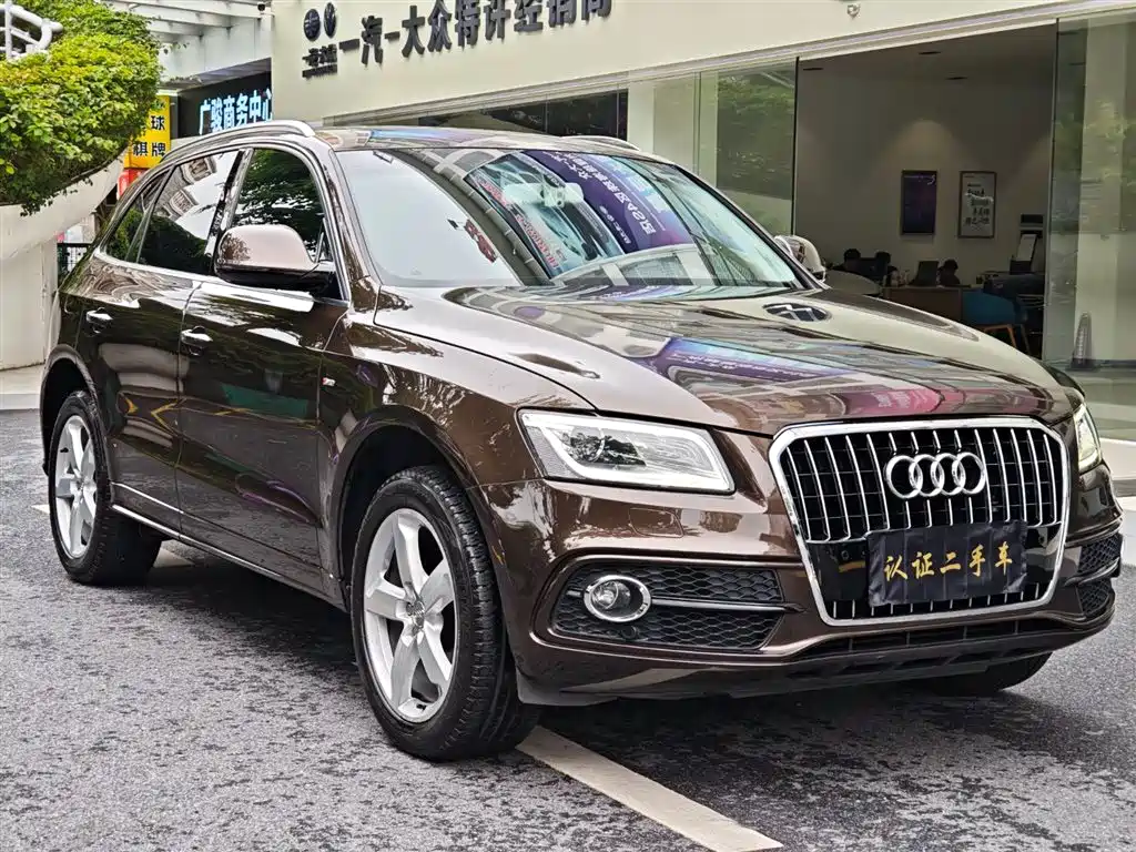 Audi Q5 2018 Collector's Edition 40 TFSI Progressive фото 3