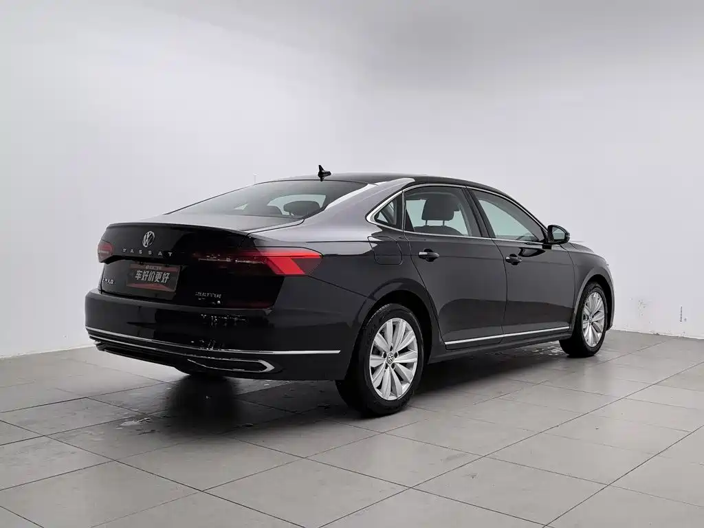 Фото 2 - Volkswagen Passat