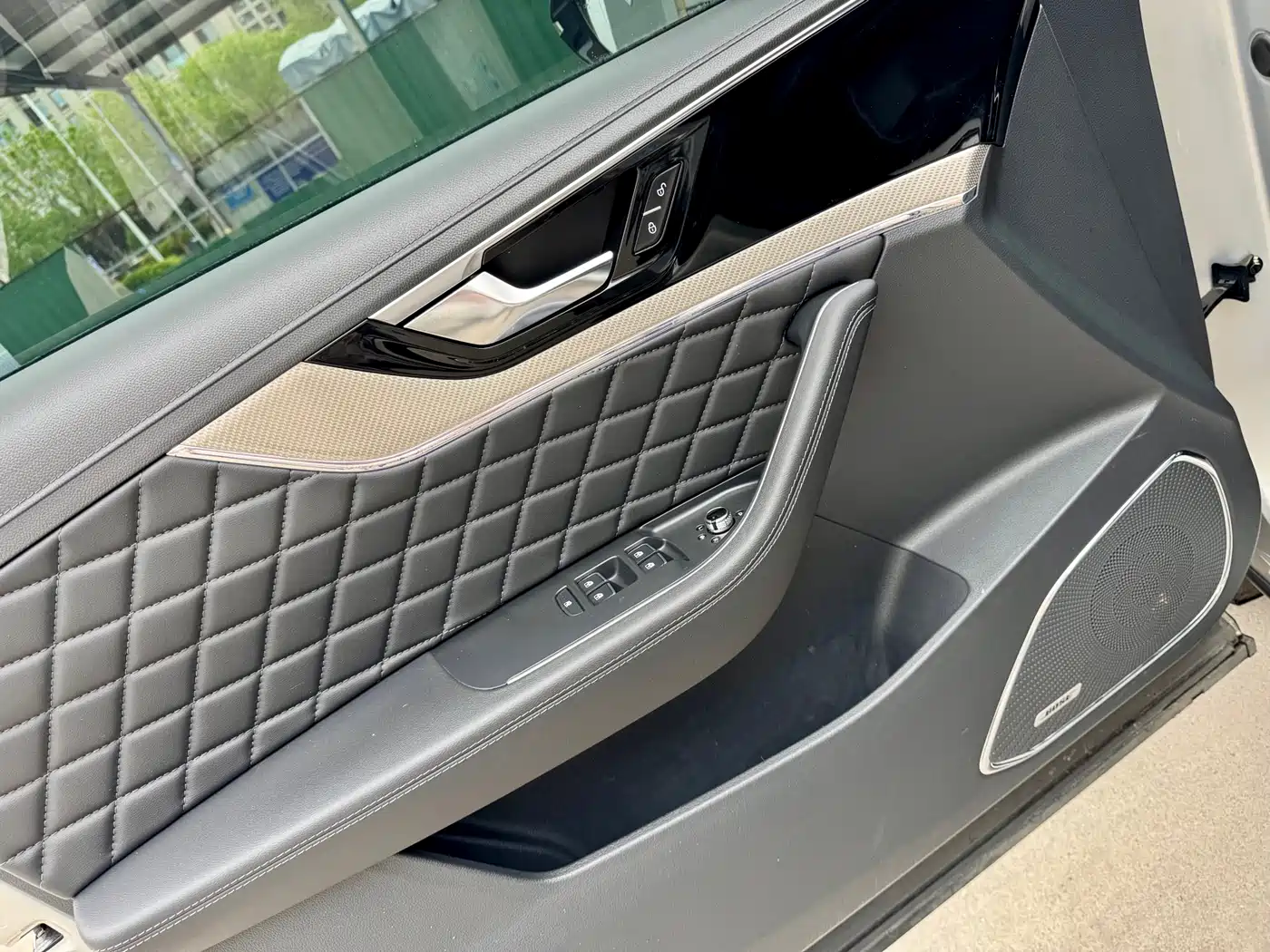 Hongqi HS5 2019 2.0T Smart Connect Enjoy Edition фото 10