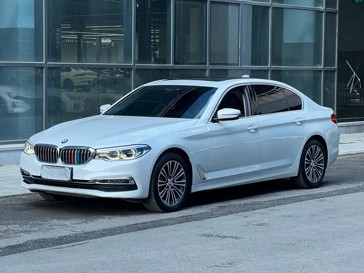 BMW 5 Series 2019 Facelift 530Li Premium Luxury Package