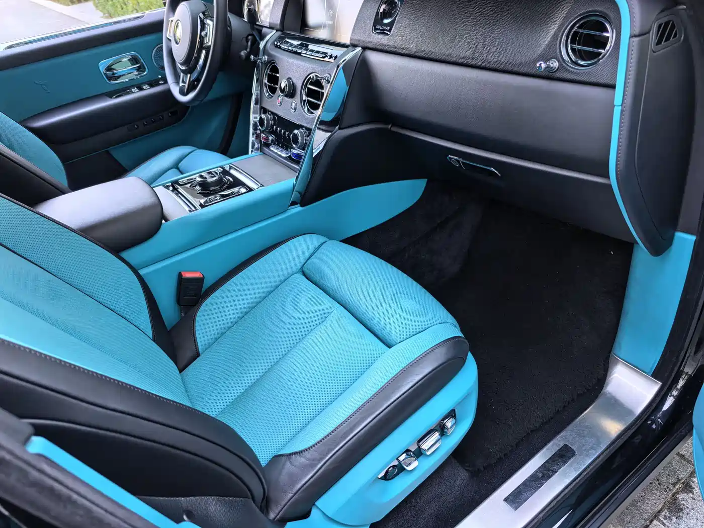 ROLLS-ROYCE CULLINAN