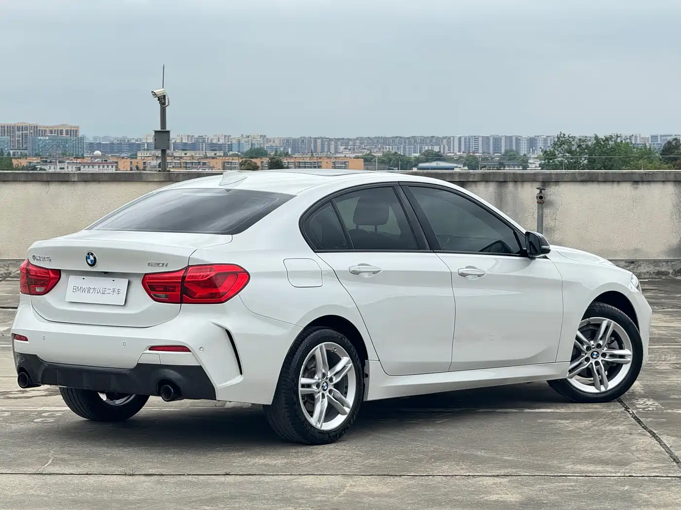 BMW 1 Series 2021 Facelift 120i M Sport Shadow Edition фото 6