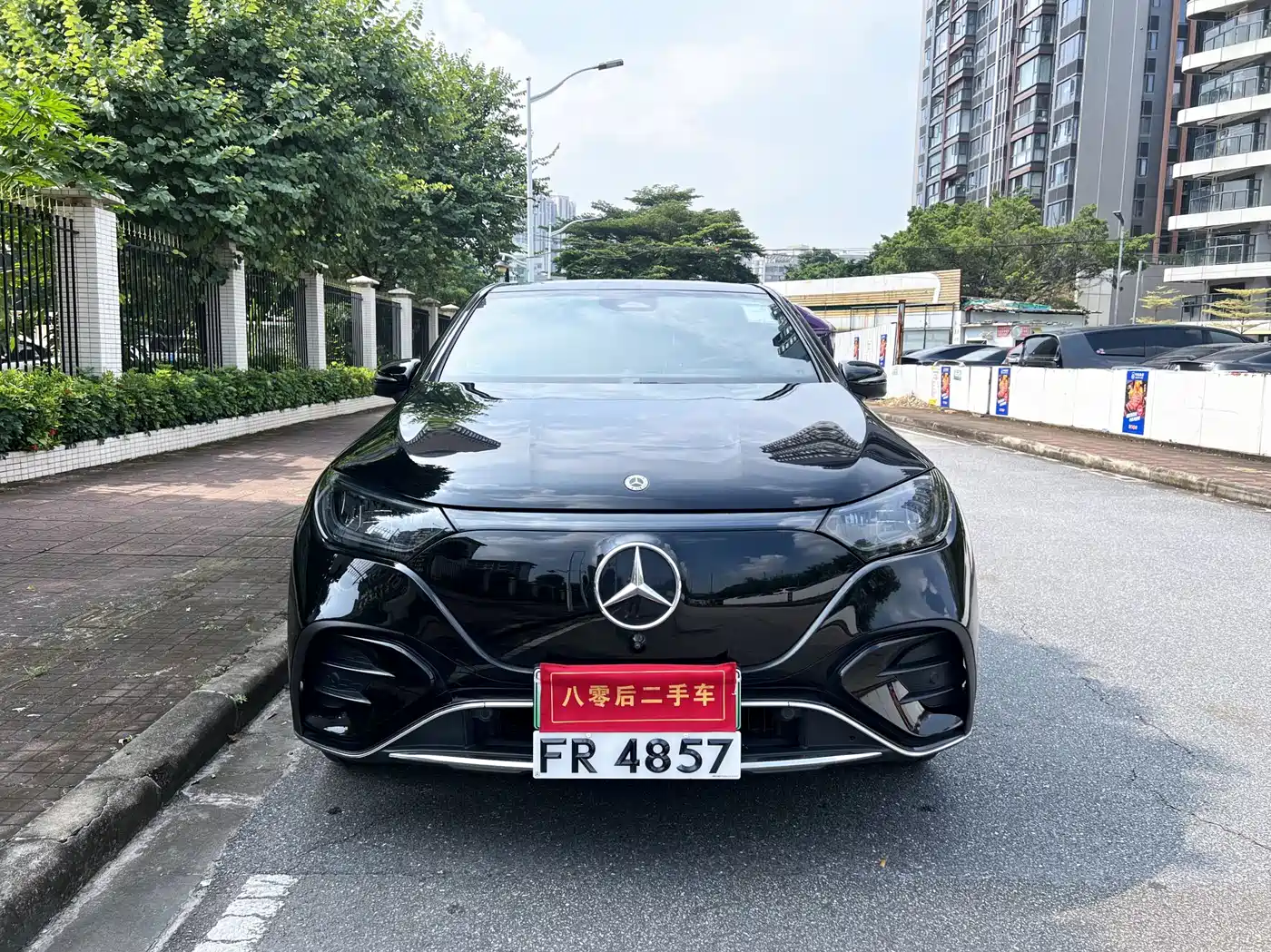 Фото 2 - Mercedes-Benz EQE SUV