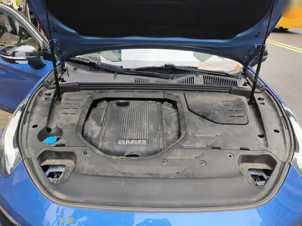 Lynk & Co 02 2018 1.5T DCT 2WD Power Pro Edition China V фото 11