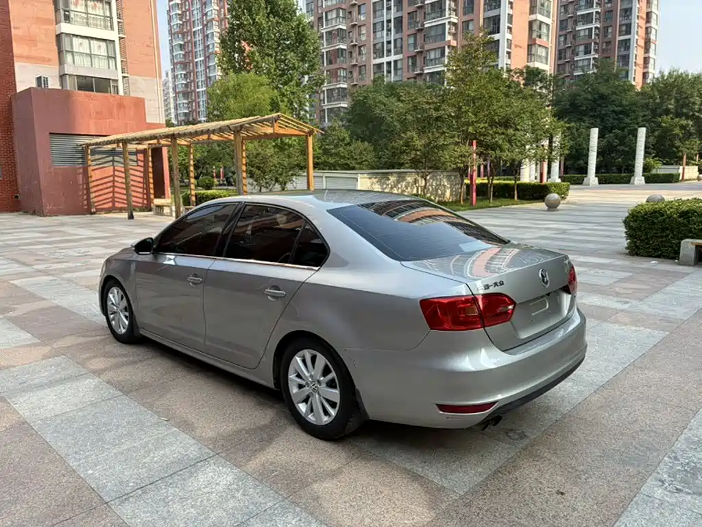 Photo 24 - Volkswagen Sagitar