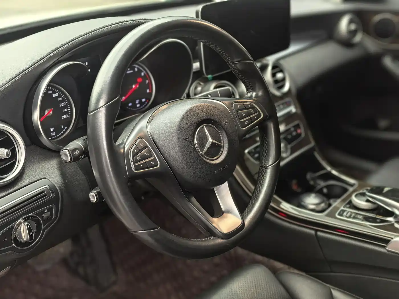 Mercedes-Benz C-Class 2015 Facelift C 200 L фото 4