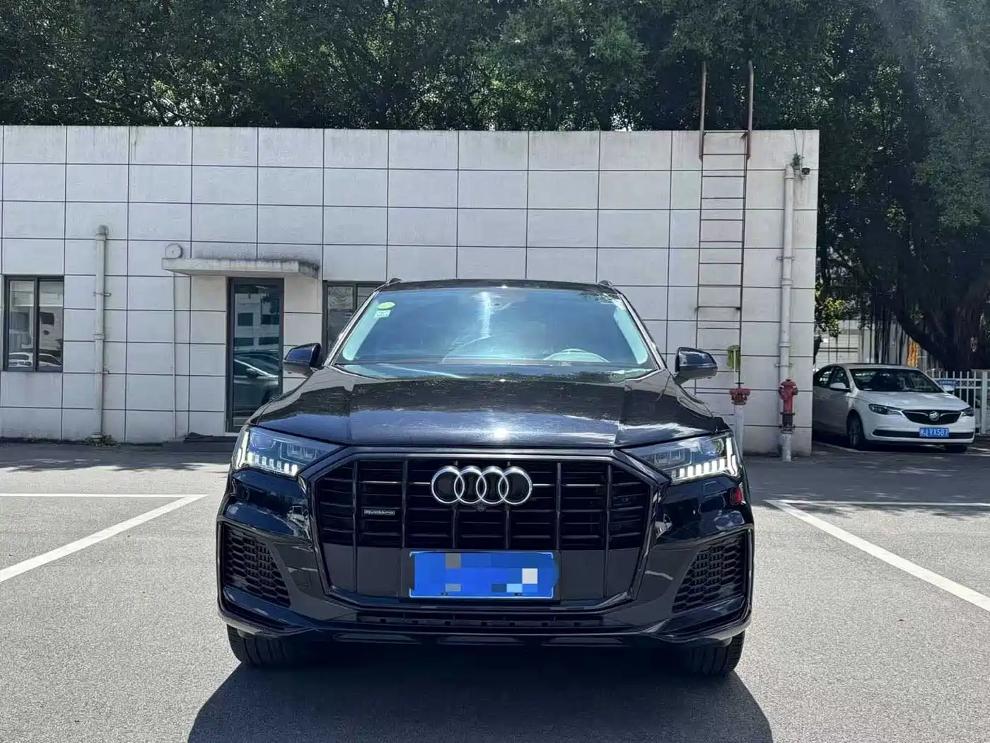 AUDI Q7