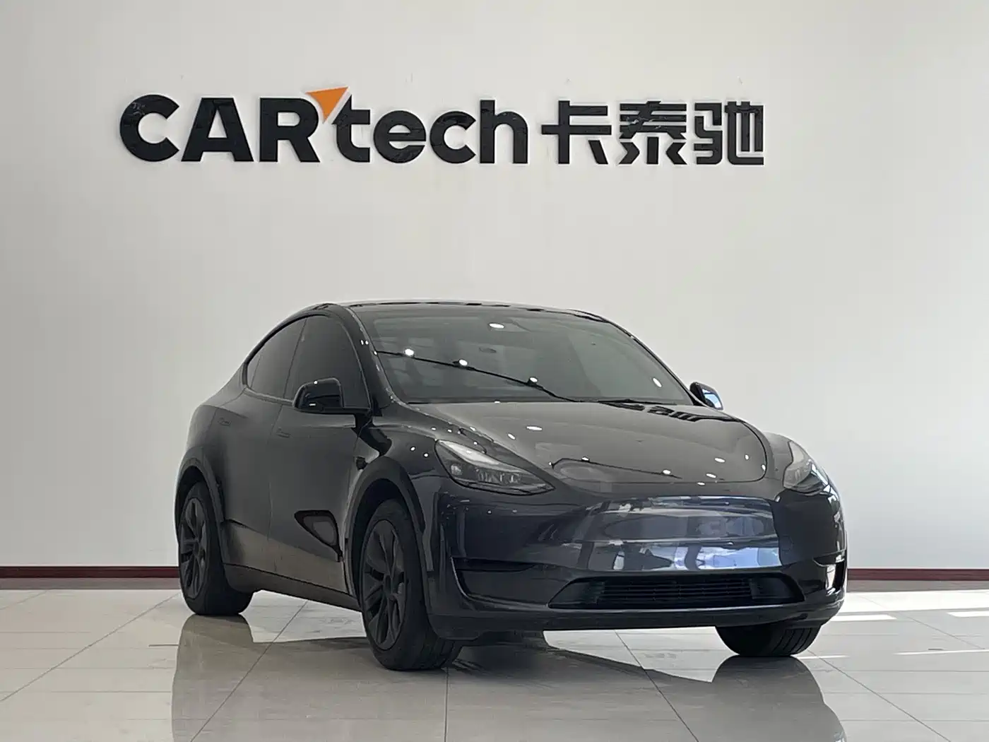 Фото 2 - Tesla Model Y