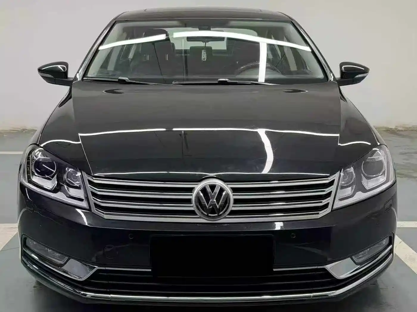 Volkswagen Magotan 2015 Facelift 1.8TSI Premium фото 2