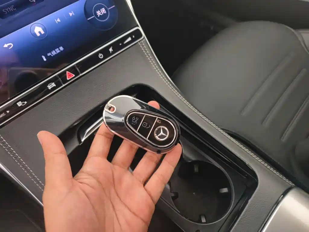 Фото 9 - Mercedes-Benz C-Class