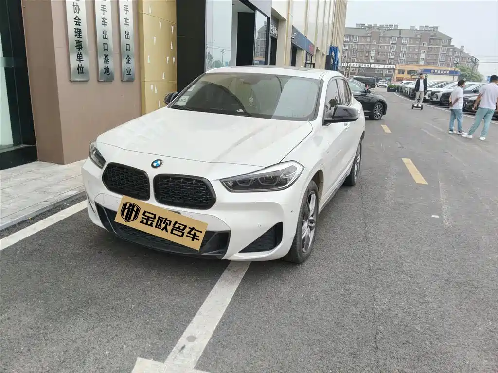 BMW X2 2023 sDrive25i M Sport Shadow Edition