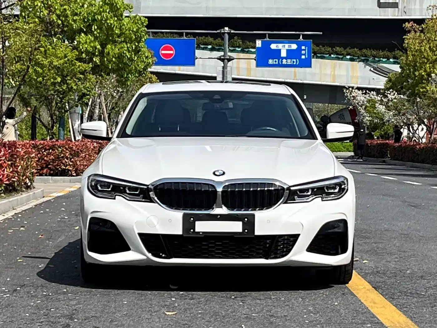 BMW 3 SERIES
