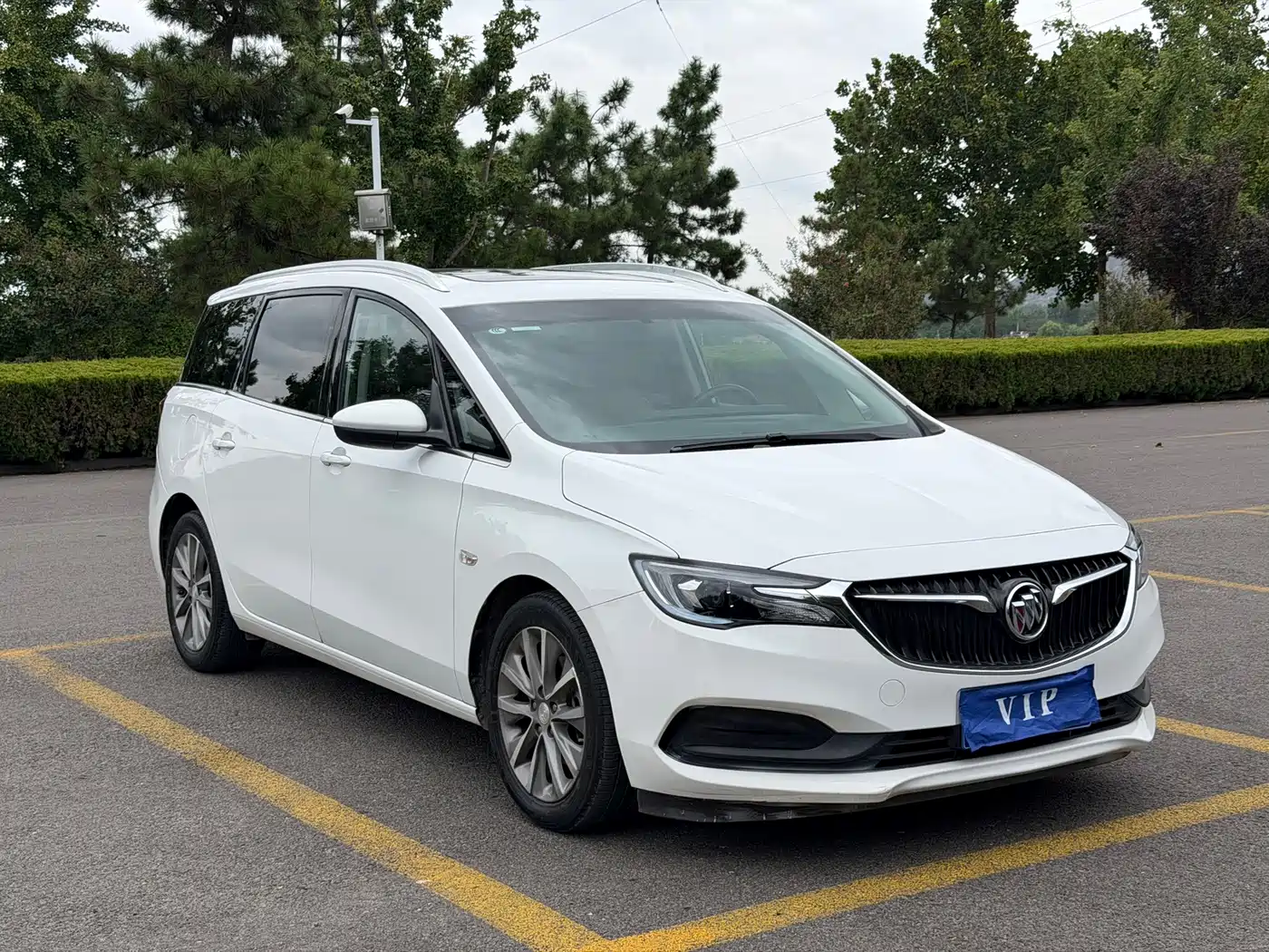 Фото 1 - Buick GL6