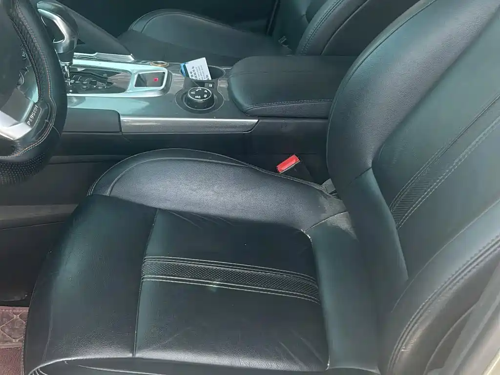 Фото 7 - Peugeot 3008