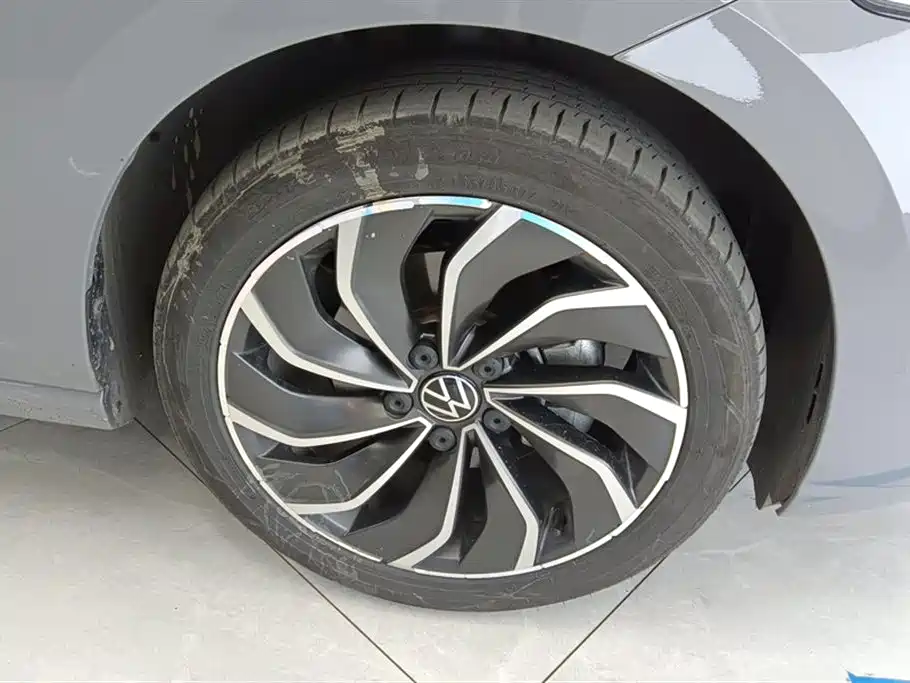 Volkswagen Golf 2023 Facelift 280TSI DSG Pro фото 6