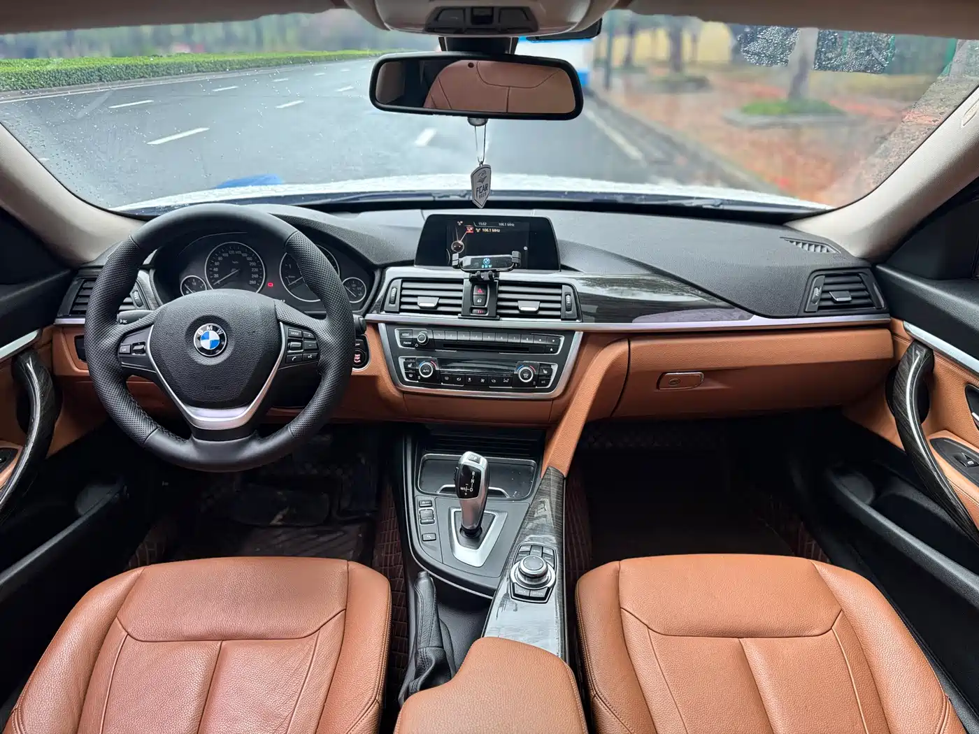 BMW 3 Series GT 2013 320i Style Design Package фото 4