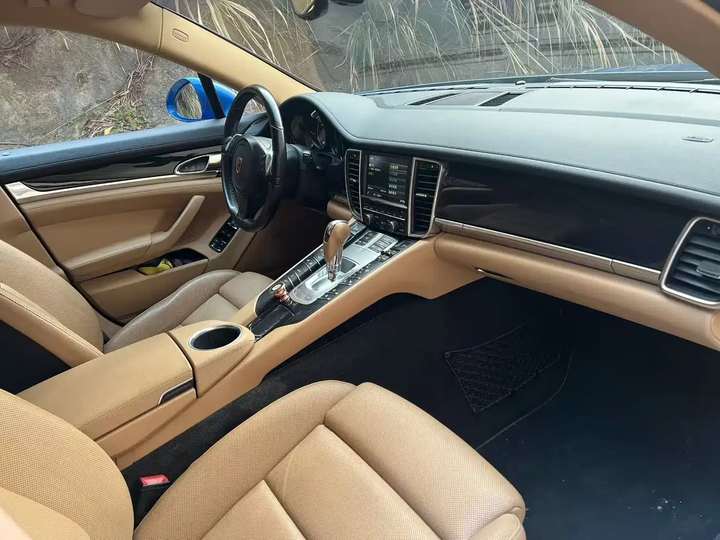 Porsche Panamera 2016 Panamera Edition 3.0T фото 8