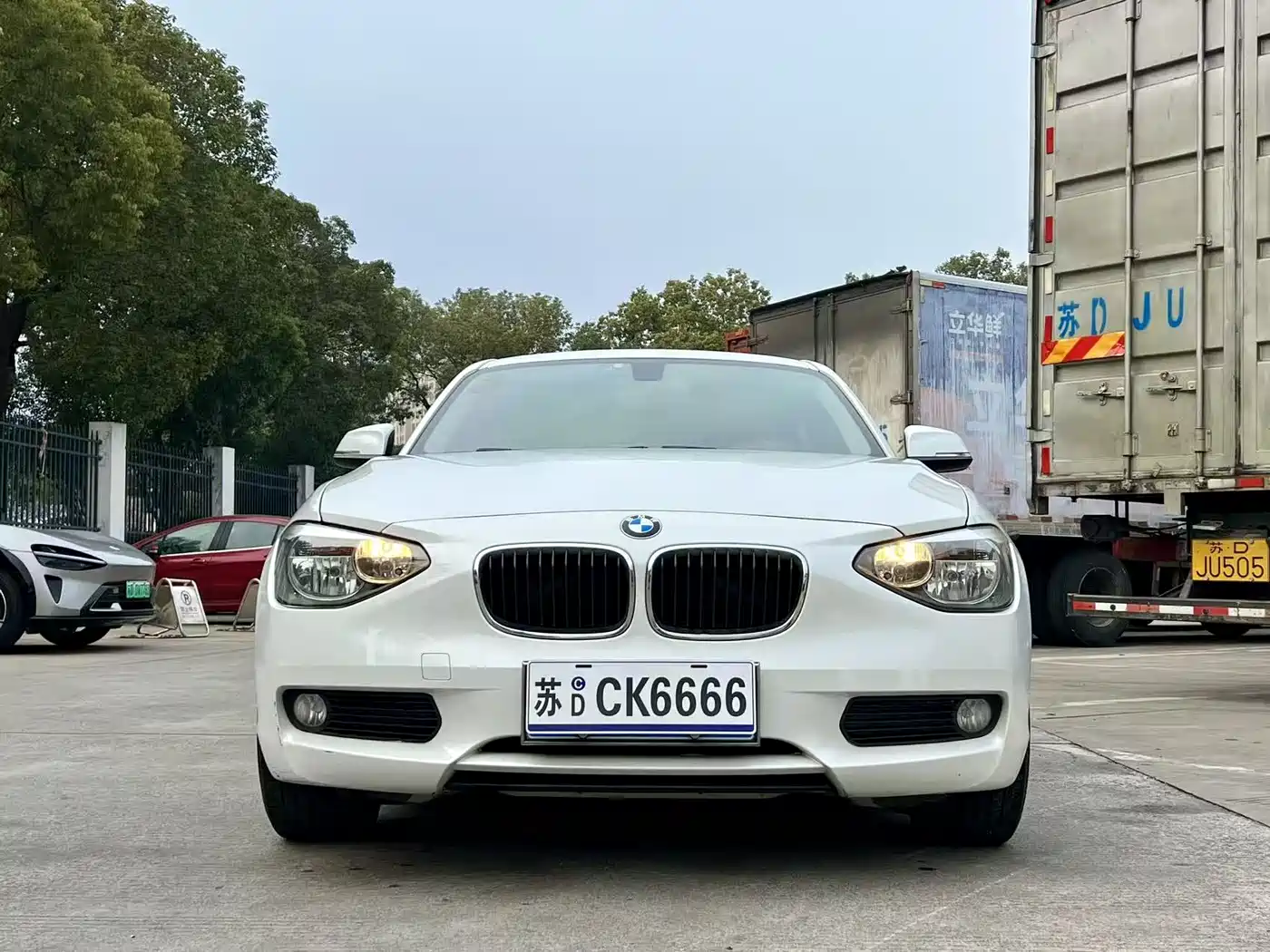BMW 1 Series (Import) 2013 Facelift 116i Leading Model фото 2