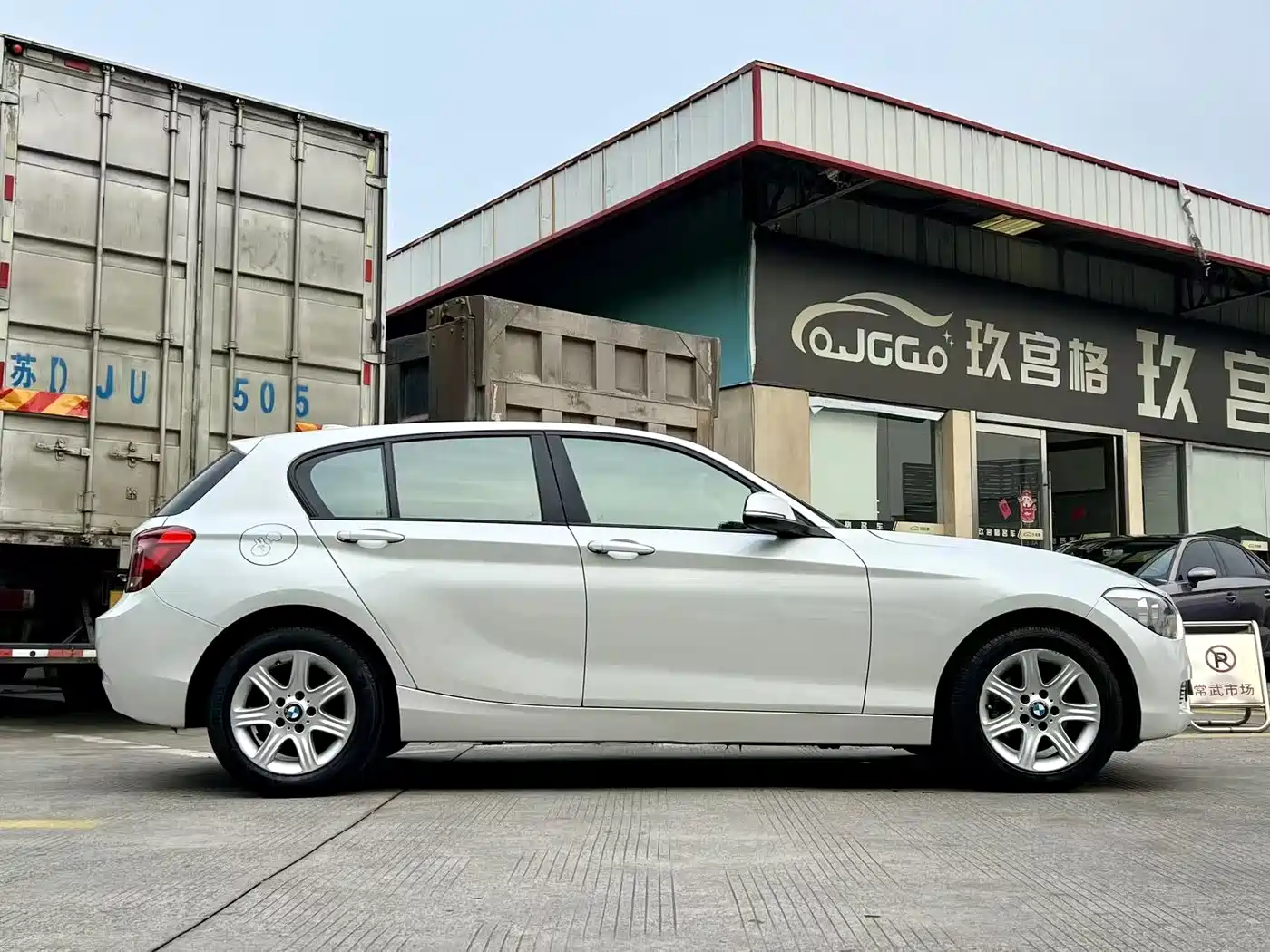BMW 1 Series (Import) 2013 Facelift 116i Leading Model фото 6