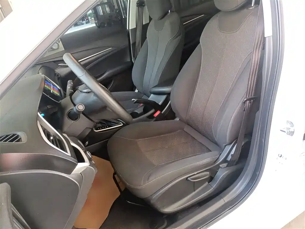 Buick Excelle 2021 Facelift Exemplar 1.5L Auto Progressive фото 15
