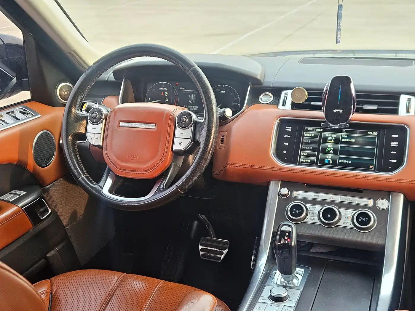Land Rover Range Rover Sport 2015 3.0 SDV6 HSE DYNAMIC фото 15