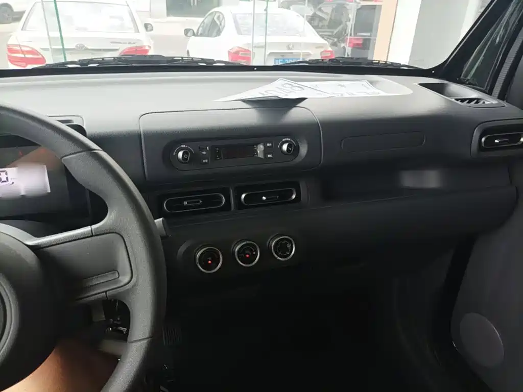 Wuling Motors Wuling Zhiguang NEV 2026 2025 Standard Version