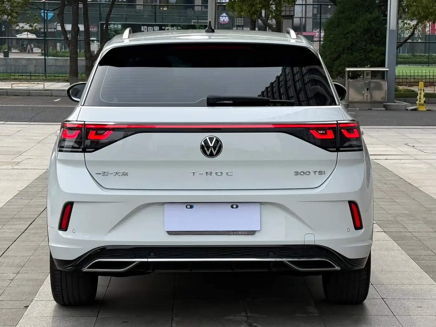 Volkswagen T-ROC 2025 300TSI DSG 2WD Dawn Edition фото 4