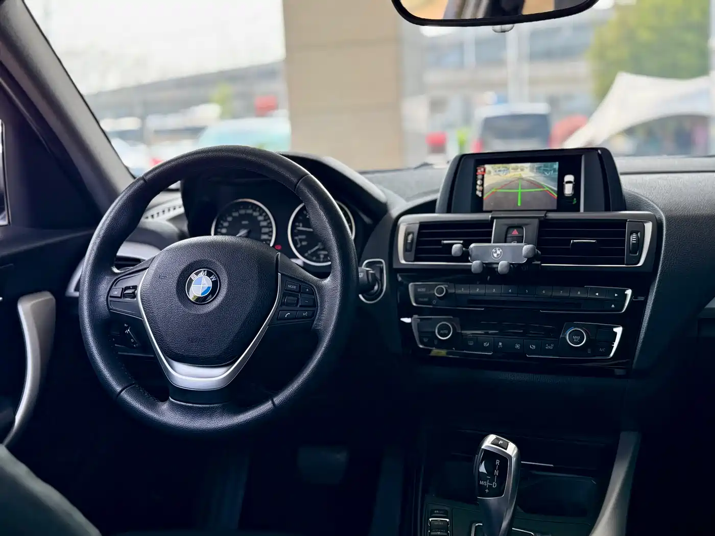 BMW 1 Series (Import) 2015 120i Leading фото 9