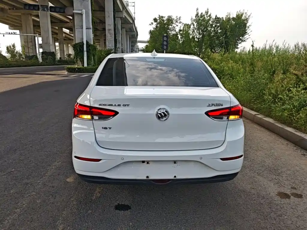 Фото 6 - Buick Excelle