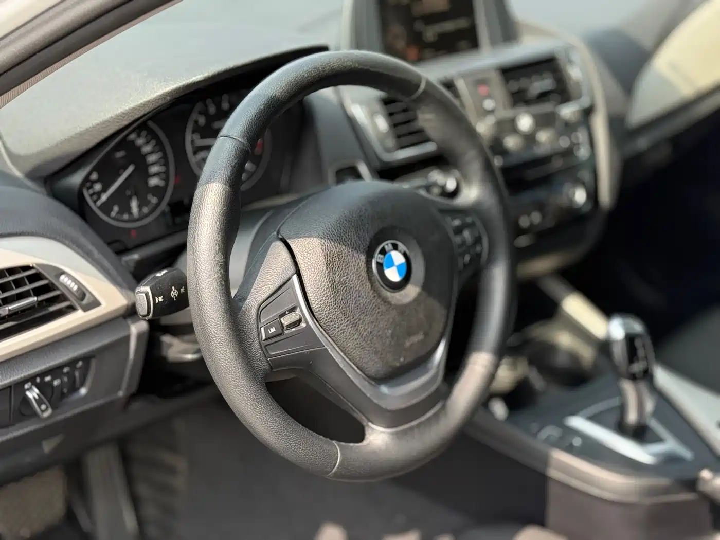 BMW 1 Series (Import) 2015 120i Leading фото 11