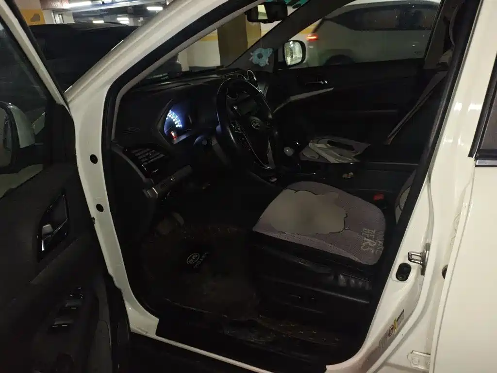 BYD S7 2015 2015 2.0T Automatic Premium