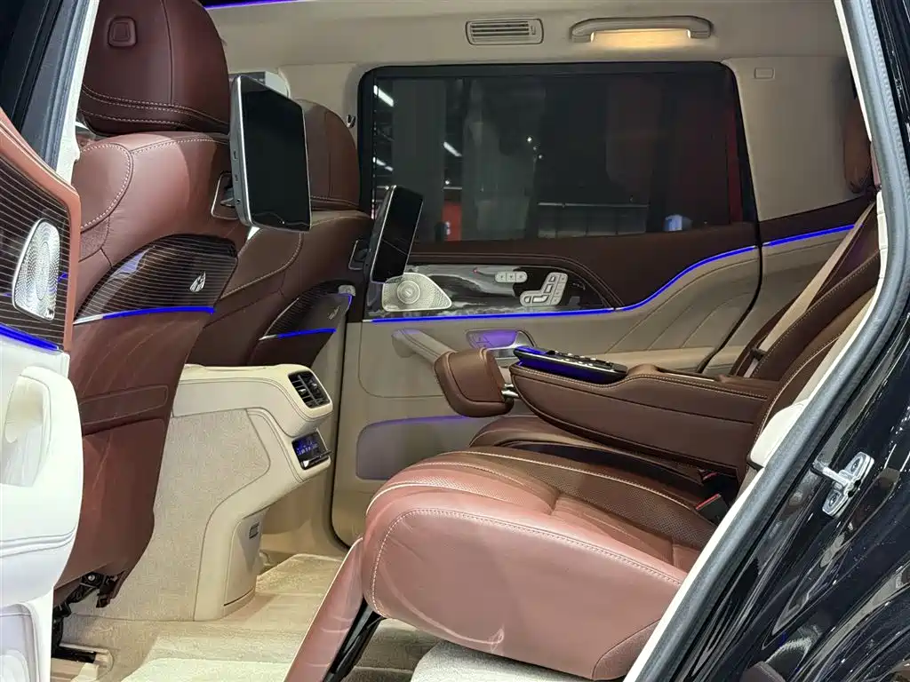 Mercedes-Benz Maybach GLS 2021 GLS 480 4MATIC фото 18