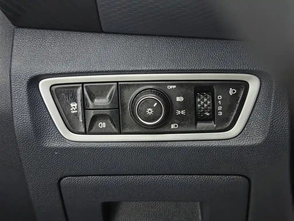 Baojun RM-5 2020 2019 1.5T CVT 24-hour Online Luxury 7-seater