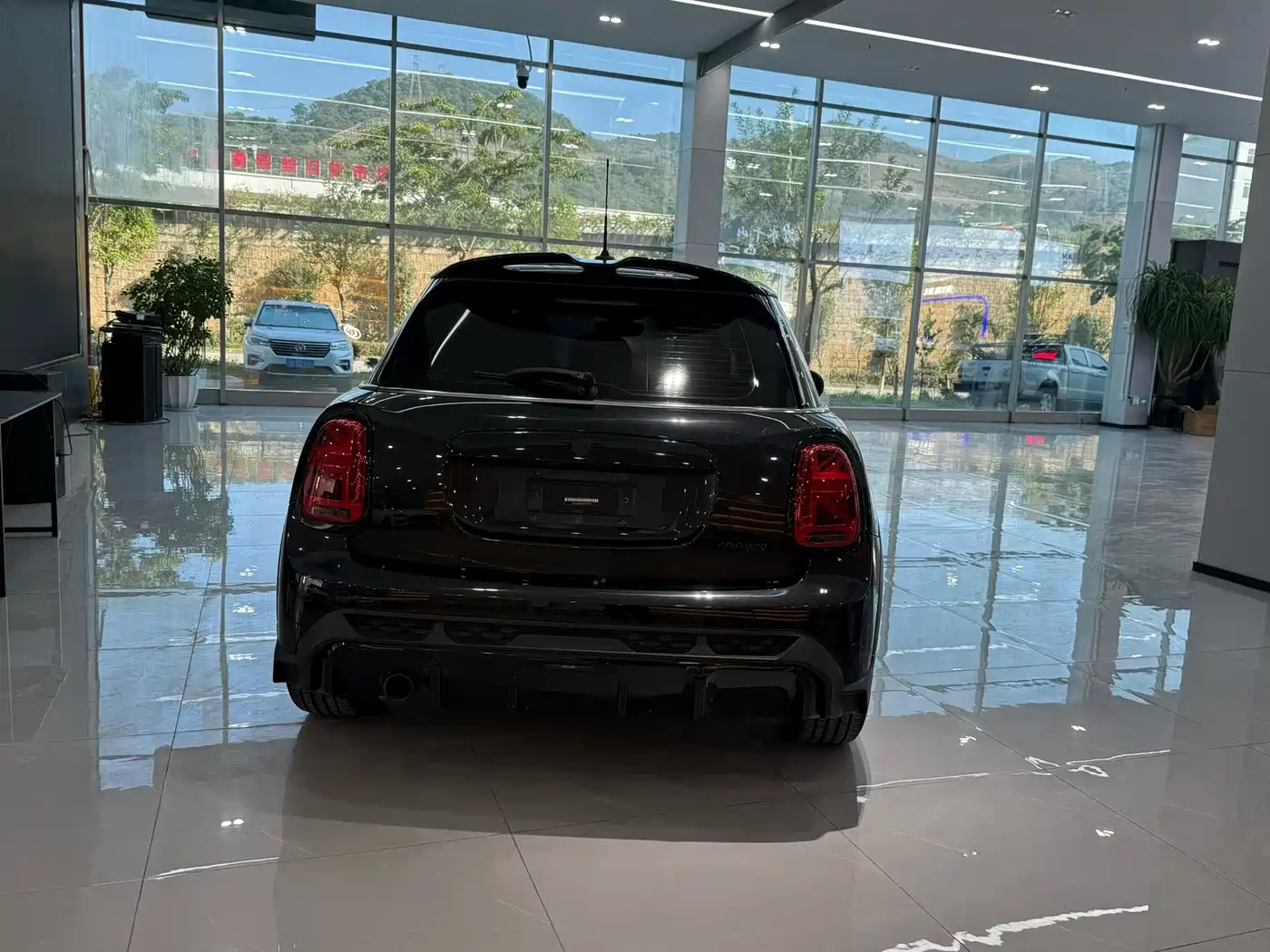 MINI 2022 1.5T COOPER Black Label Special Edition 5-Door фото 8