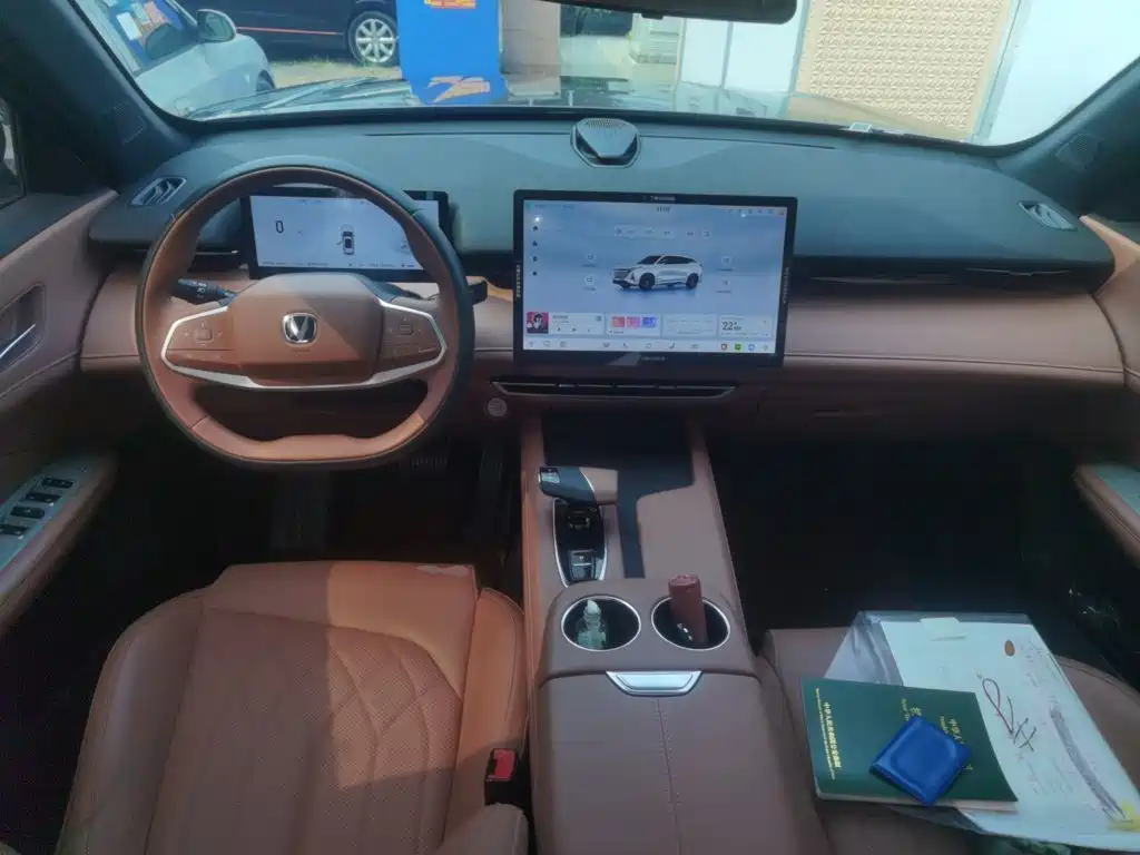 Changan UNI-Z New Energy 2025 2024 Blue Whale iDD 125km Surpassing Edition